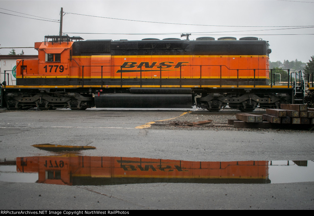 BNSF 1779